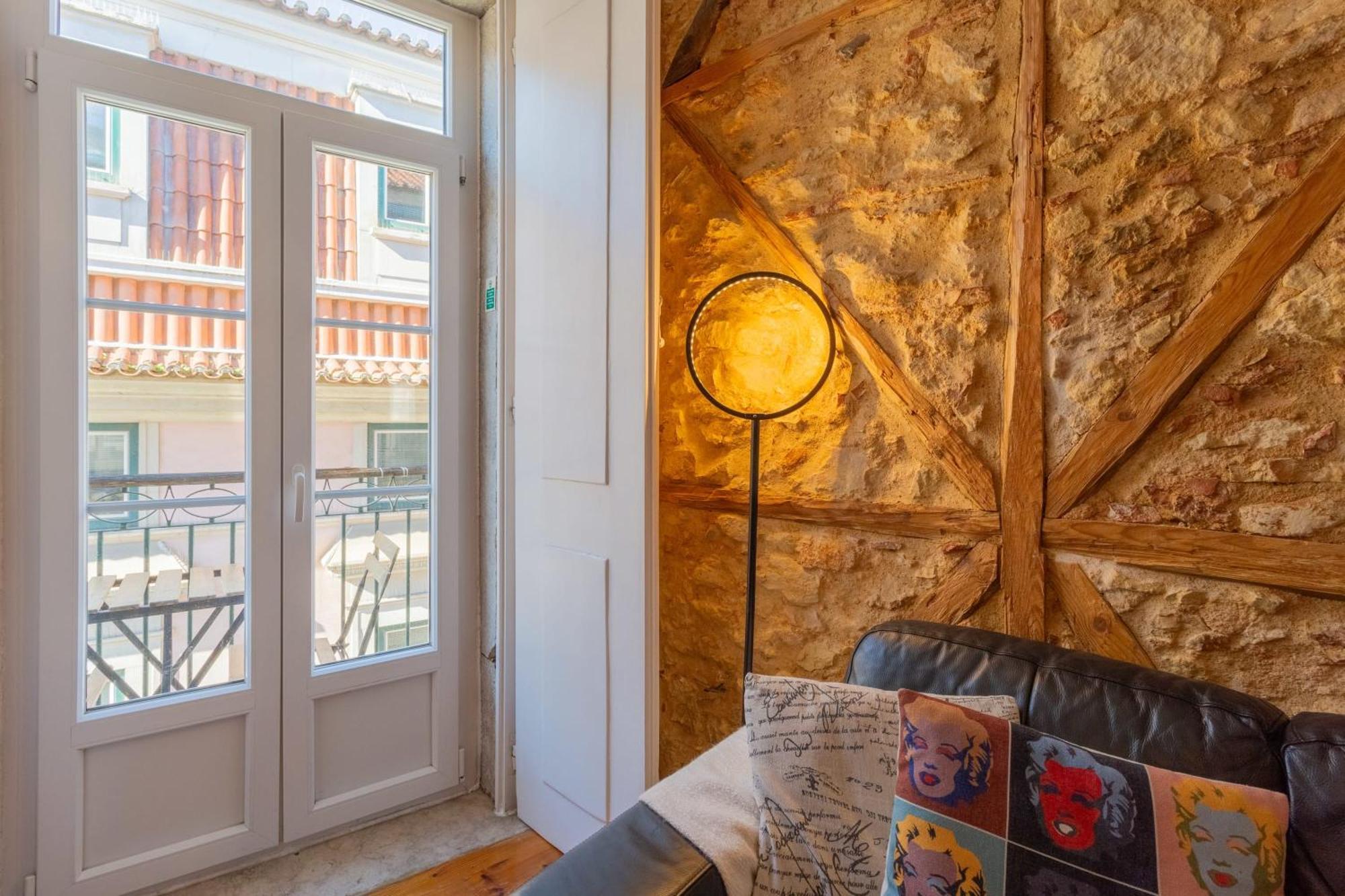 Old Town Chiado Balcony Aircon By Ld Apartments Lisbon Luaran gambar